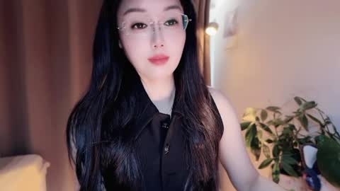 YunEr online show from 11, 4, 2026