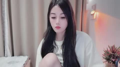 YunEr online show from 19, 5, 2026