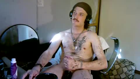 YUNG kye online show from 18, 11, 2025