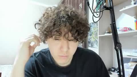 Snapshot of yung_skinny_boy chatting on 16, 5, 2026 Peter online show from 16, 5, 2026