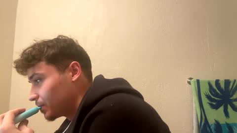 yungstudbev online show from 29, 12, 2024