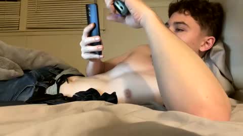 yungstudbev online show from 28, 2, 2025