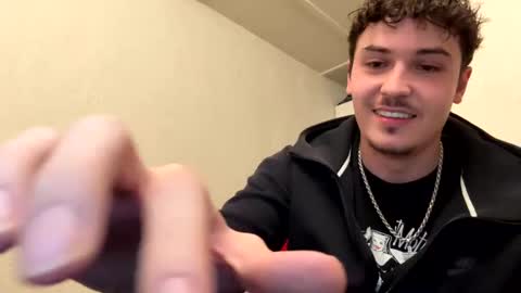 yungstudbev online show from 13, 10, 2025