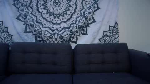 yurdreams_22 online show from 3, 12, 2025