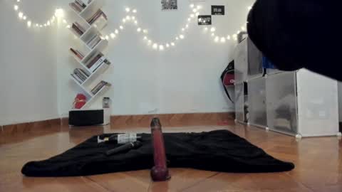 Snapshot of yury_sun chatting on 16, 12, 2024 paola online show from 16, 12, 2024