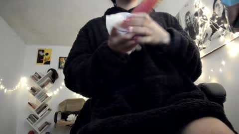 Snapshot of yury_sun chatting on 8, 1, 2025 paola online show from 8, 1, 2025