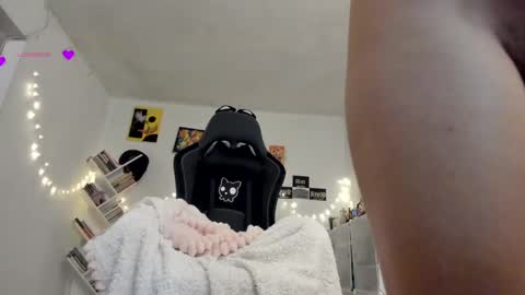 Snapshot of yury_sun chatting on 6, 3, 2025 paola online show from 6, 3, 2025
