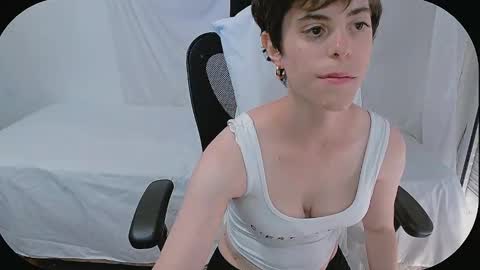 Yuyu online show from 4, 1, 2025