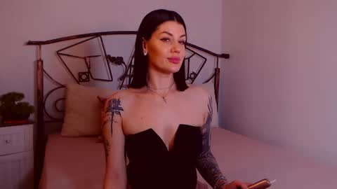 I V Y   online show from 17, 1, 2026