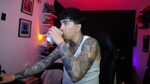 zac_muller1 online show from 5, 10, 2025