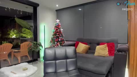 Snapshot of zacandmarcosmg_ chatting on 23, 12, 2025 zacandmarcosmg_ online show from 23, 12, 2025