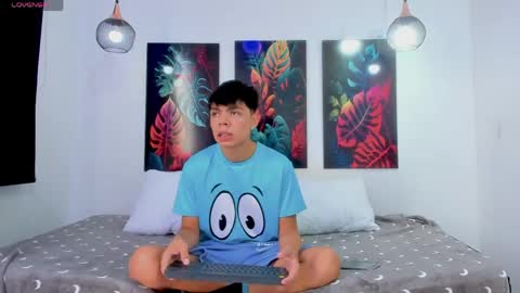 Snapshot of zack_torreshot chatting on 31, 5, 2026 Zack Torres online show from 31, 5, 2026