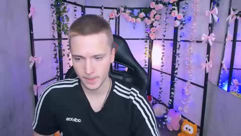 Snapshot of zackhandsome chatting on 11, 3, 2025 Zack online show from 11, 3, 2025