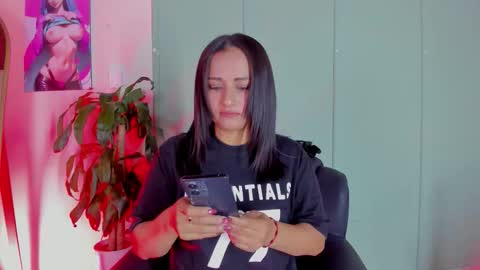 Zafiro Brown online show from 24, 9, 2025