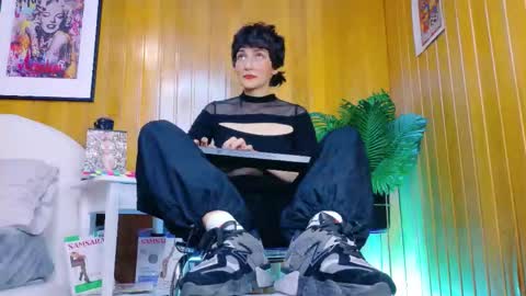 Karina  online show from 14, 11, 2025