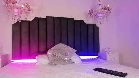 Snapshot of zafrinna_ chatting on 8, 7, 2026 Zafrina online show from 8, 7, 2026