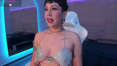 Snapshot of zaha_rose chatting on 29, 9, 2025 Zaha online show from 29, 9, 2025