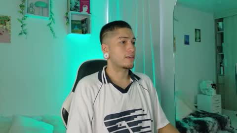Snapshot of zahir_raw chatting on 31, 5, 2026 Zahir Raw online show from 31, 5, 2026