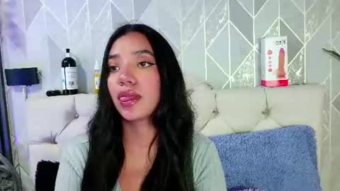 Zaira Bonny online show from 8, 7, 2026