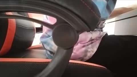 Snapshot of zaku_ chatting on 17, 10, 2025 zeon online show from 17, 10, 2025