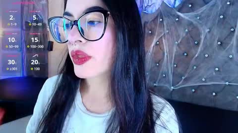   online show from 21, 10, 2025