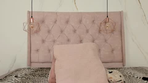 ZAMIRA online show from 29, 9, 2025