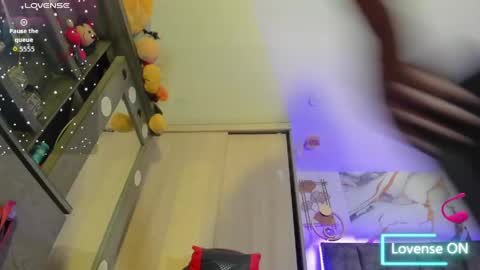 Snapshot of zandraa_milf chatting on 29, 5, 2026 Zandra online show from 29, 5, 2026