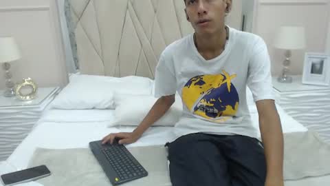 Snapshot of zane_belville chatting on 12, 7, 2026 Zane Belville online show from 12, 7, 2026