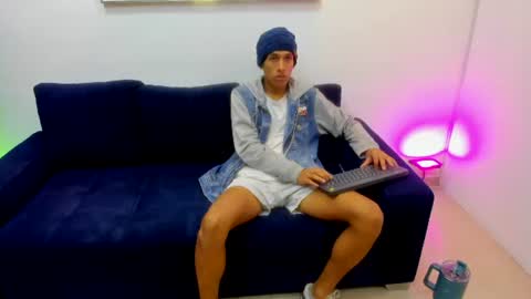 Snapshot of zane_belville chatting on 13, 7, 2026 Zane Belville online show from 13, 7, 2026