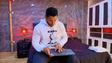 zanemaverick online show from 3, 3, 2026