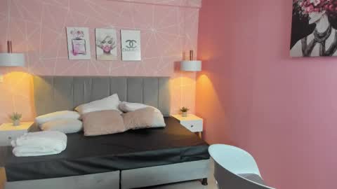 Zara Sweet  online show from 1, 11, 2025