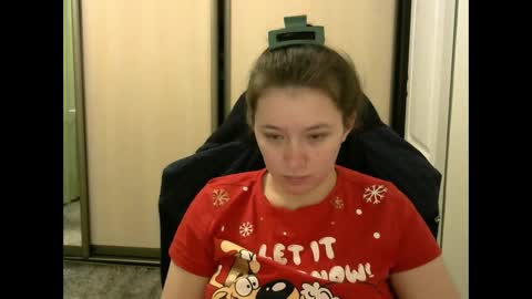 Snapshot of zara_golden chatting on 4, 1, 2025 chaturcum online show from 4, 1, 2025