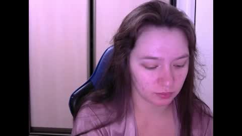 Snapshot of zara_golden chatting on 12, 1, 2025 chaturcum online show from 12, 1, 2025