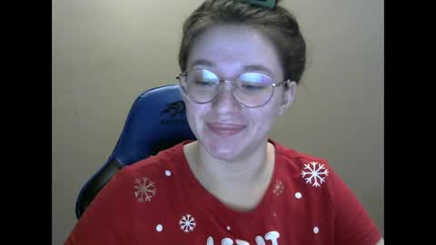 Snapshot of zara_golden chatting on 6, 2, 2025 chaturcum online show from 6, 2, 2025