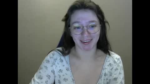 Snapshot of zara_golden chatting on 11, 2, 2025 chaturcum online show from 11, 2, 2025