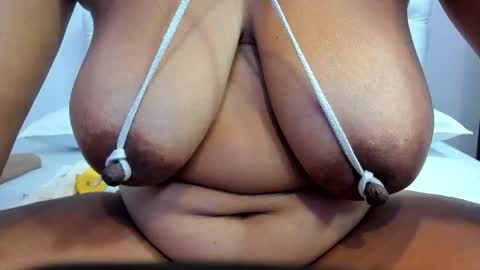 Snapshot of zara_lopez chatting on 2, 5, 2026 zara lopez online show from 2, 5, 2026