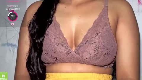 Snapshot of zararaina chatting on 9, 3, 2026 zararaina online show from 9, 3, 2026