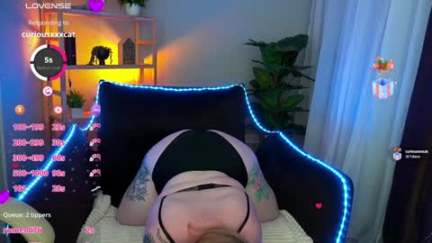 Lola online show from 5, 2, 2025