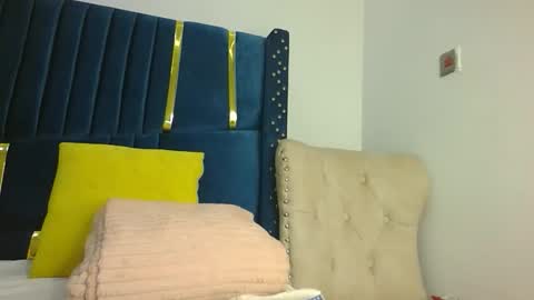 Snapshot of zariah011 chatting on 5, 4, 2026 zariah online show from 5, 4, 2026