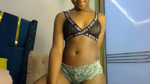 Snapshot of zariah011 chatting on 13, 4, 2026 zariah online show from 13, 4, 2026