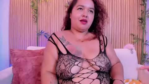 Snapshot of zarulynn chatting on 22, 7, 2026 zarulynn online show from 22, 7, 2026