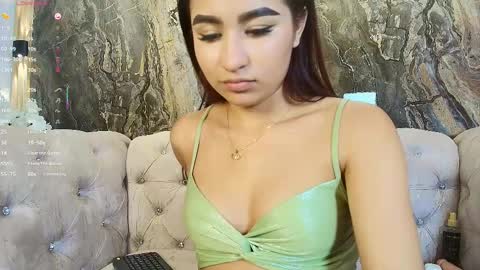  Zayda  online show from 4, 3, 2025