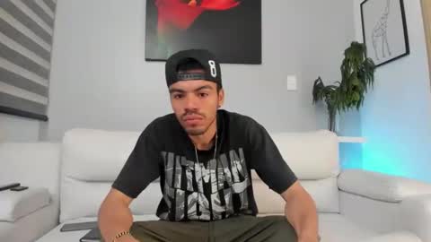zaynshadow_ online show from 23, 10, 2025