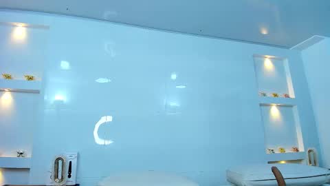 Zenda Evans online show from 13, 9, 2025