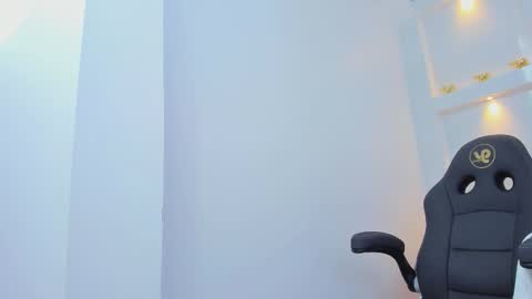 Zenda Evans online show from 19, 3, 2026