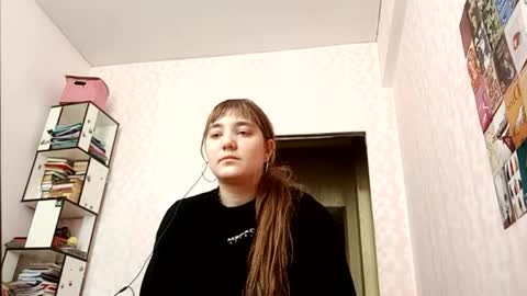 zeniabrossoit online show from 23, 5, 2026