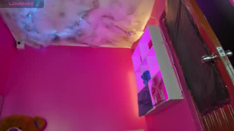 ZEPHYRA ANGELS online show from 26, 10, 2025