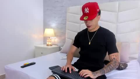 Sebas online show from 8, 10, 2025