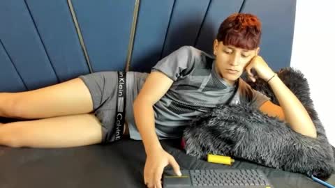 Snapshot of zeusapollofuck chatting on 12, 9, 2025 zeusapollofuck online show from 12, 9, 2025