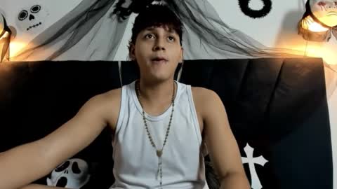 Snapshot of zeusapollofuck chatting on 15, 10, 2025 zeusapollofuck online show from 15, 10, 2025